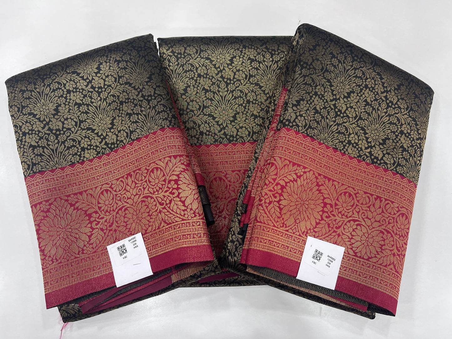 SemiSilk Saree with blouse(SUSHI)