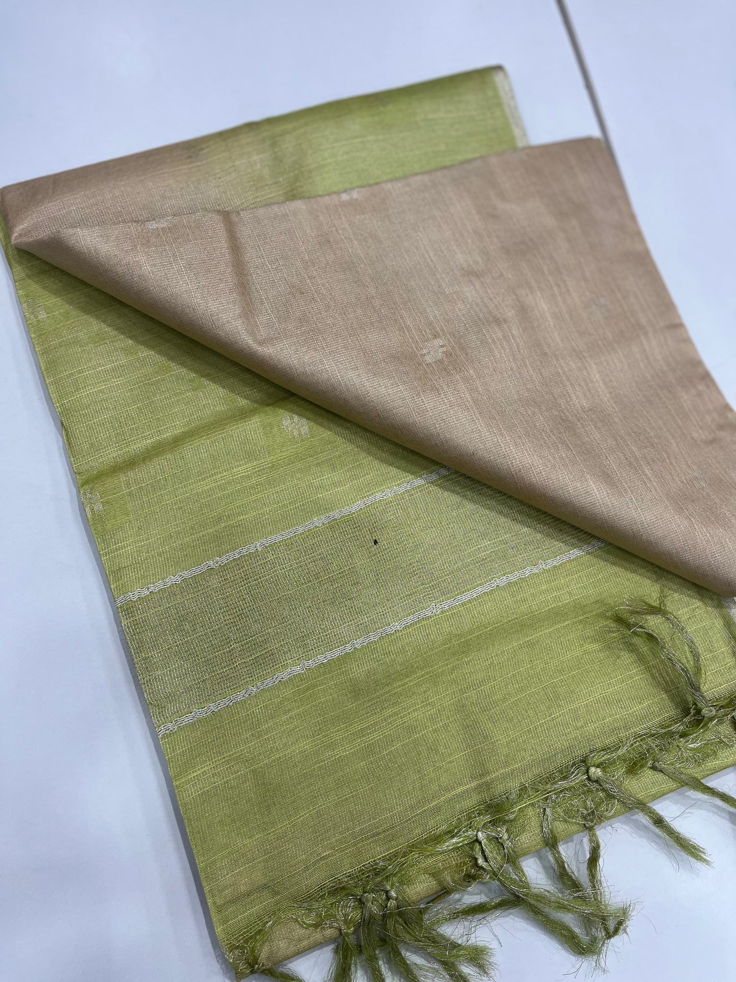 Semitussar Saree ( AV01 )