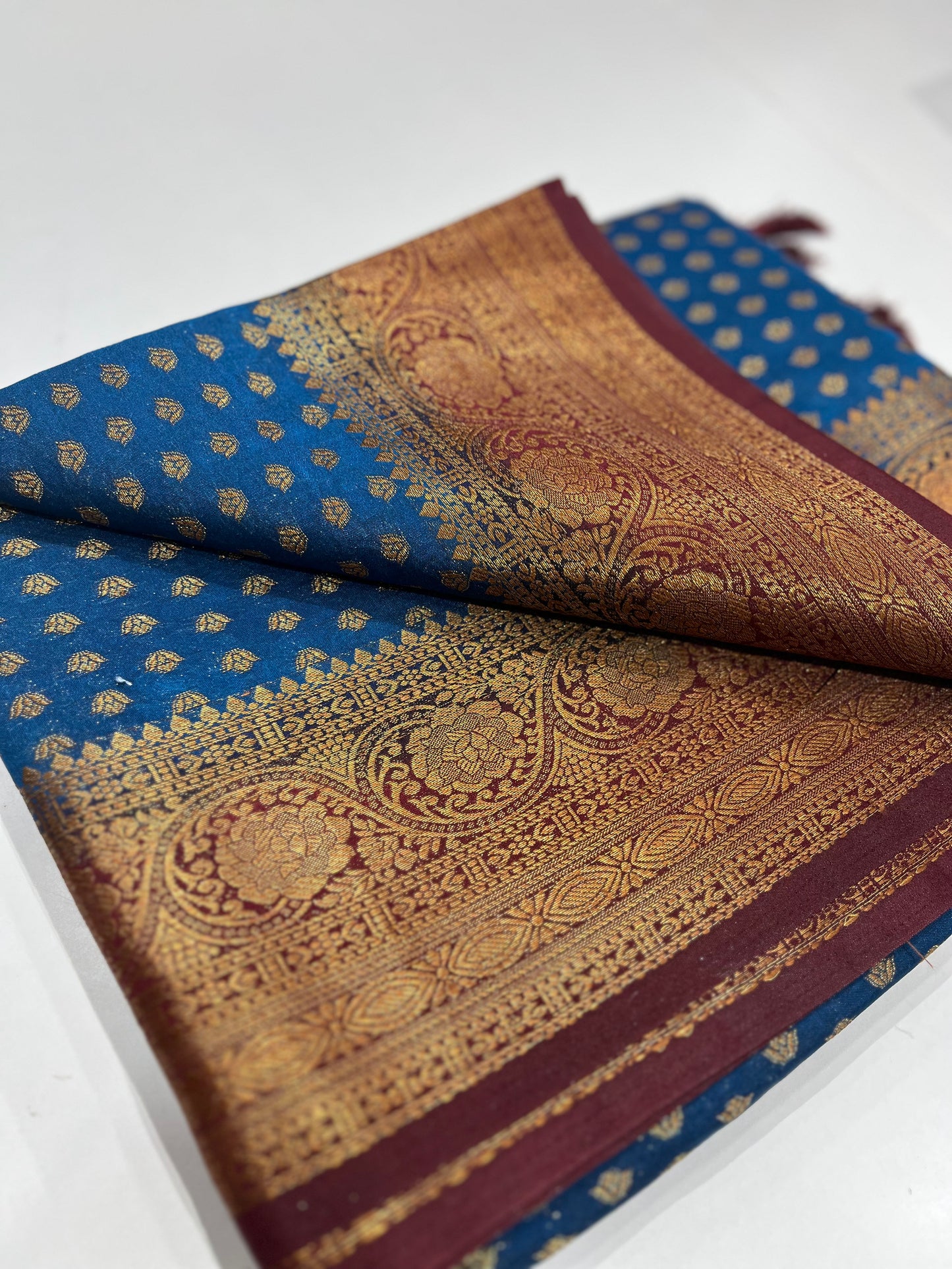 Semibanarasi Saree