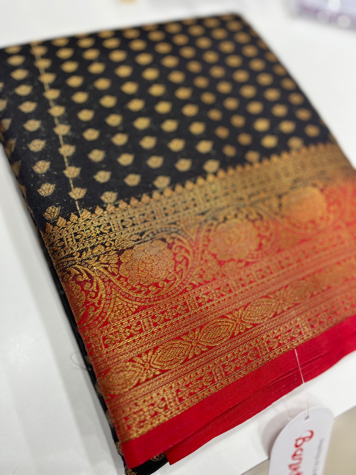 Semibanarasi Saree ( AV01 )