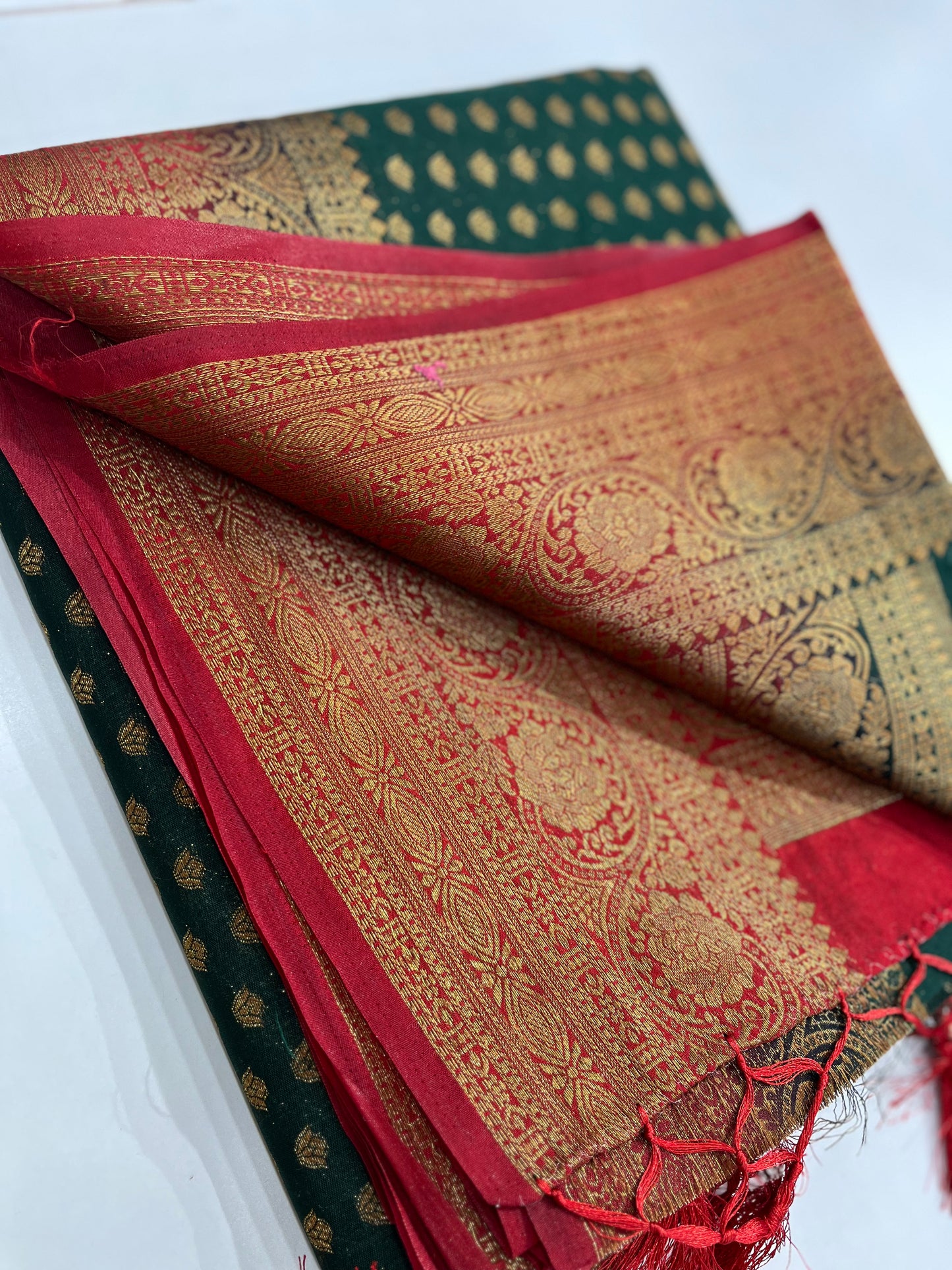 Semibanarasi Saree