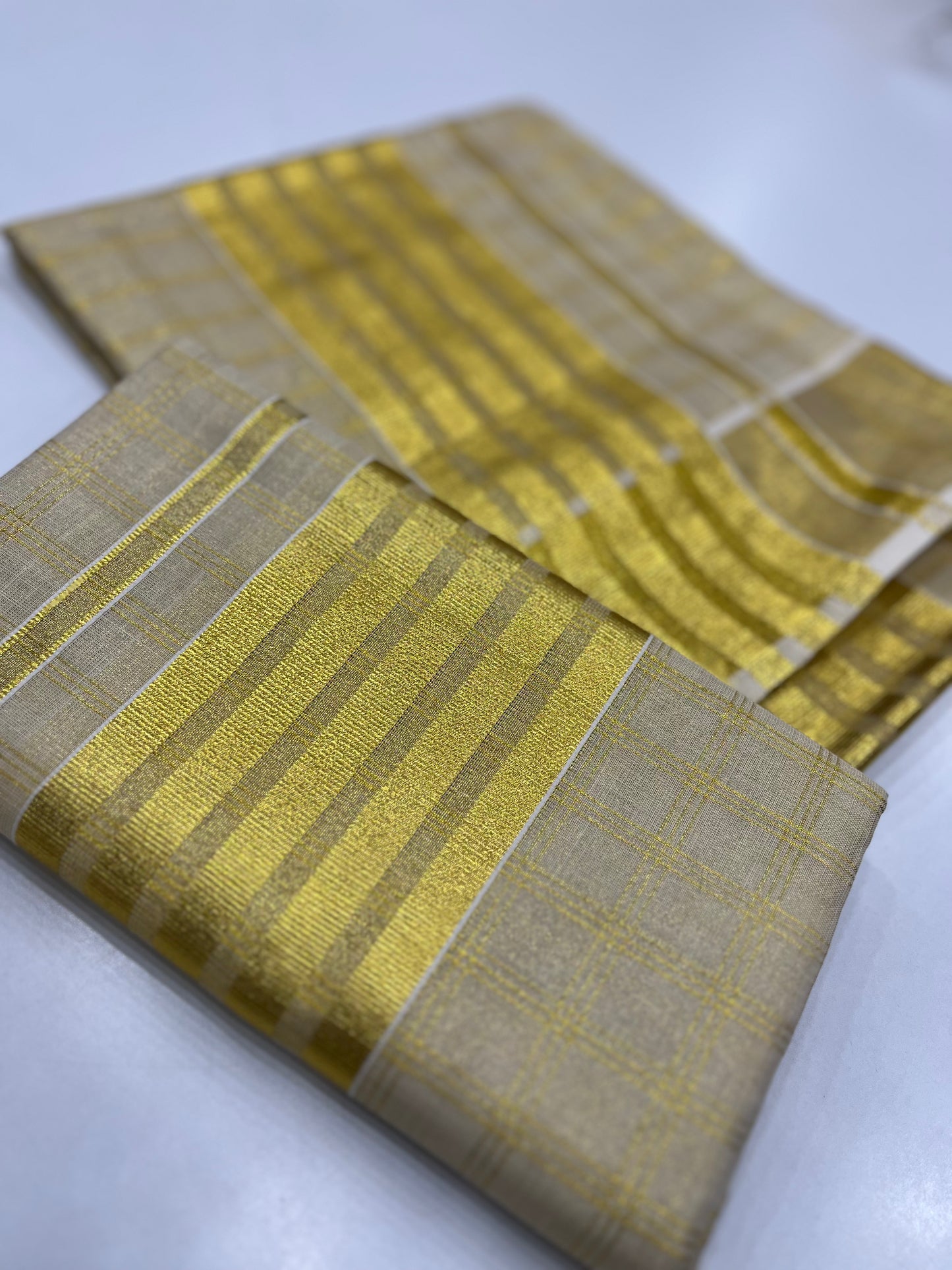 Premium Tissue Check Setdhothi 2.80mtr ( ONAM26 )