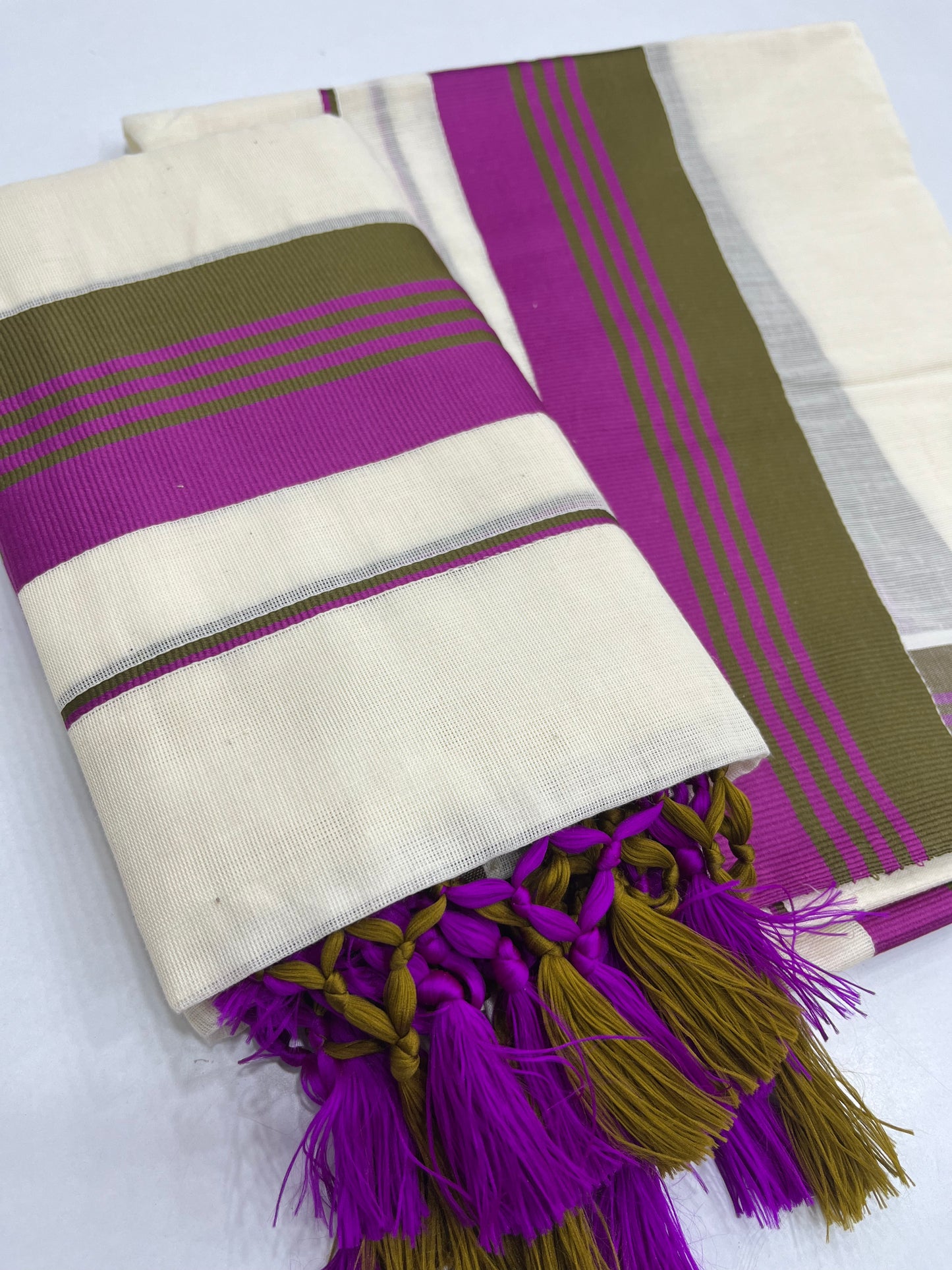 Cotton Setdhothi 2.80mtr ( ONAM26 )