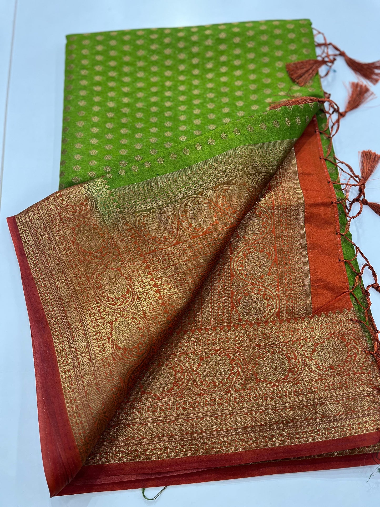 Semibanarasi Saree