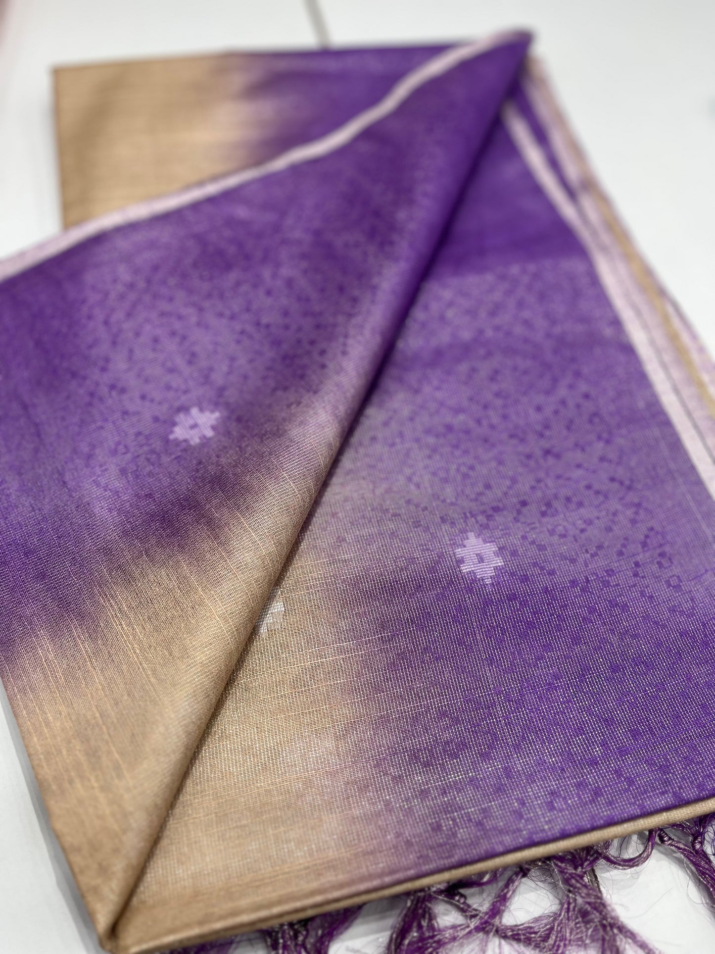 Semitussar Saree ( AV01 )