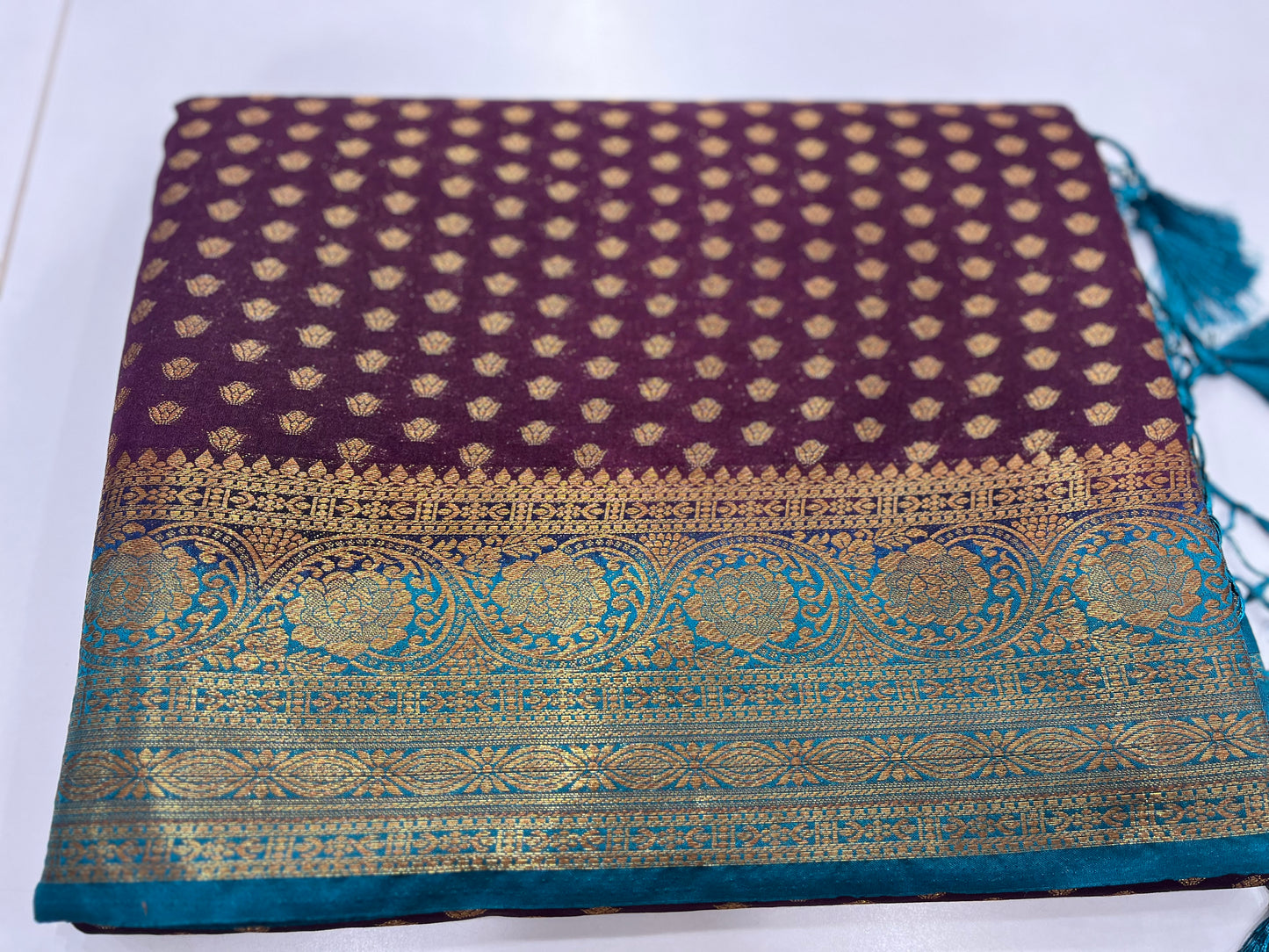 Semibanarasi Saree