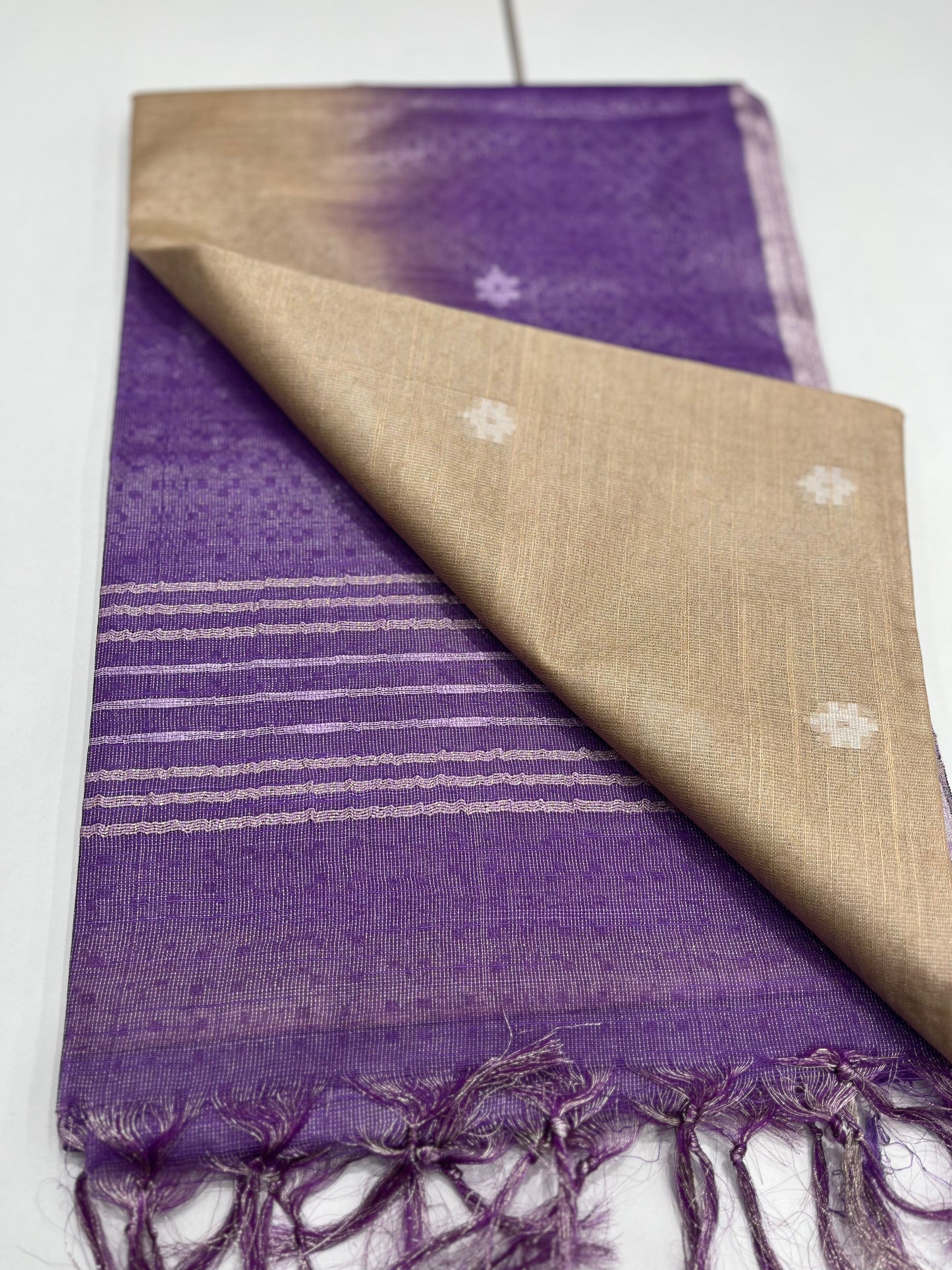 Semitussar Saree ( AV01 )