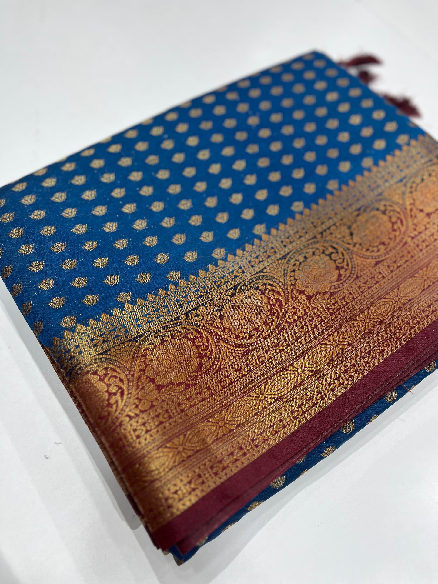 Semibanarasi Saree