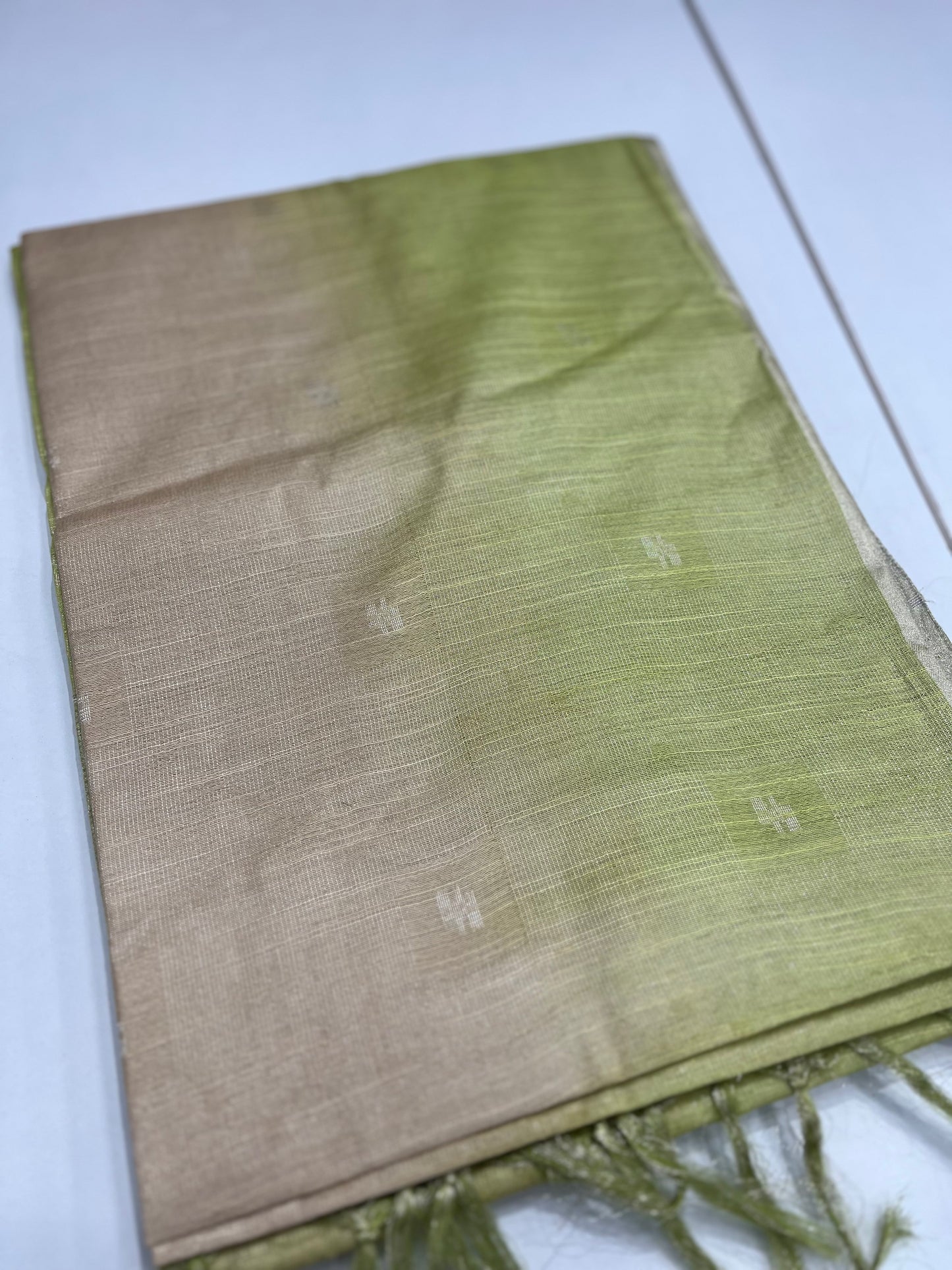 Semitussar Saree ( AV01 )