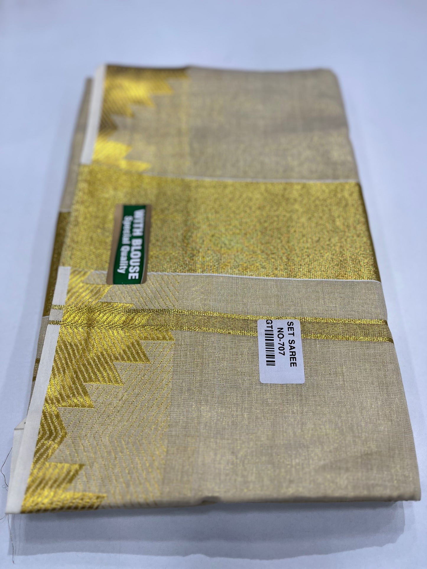 Tissue Setsaree With Temple Border