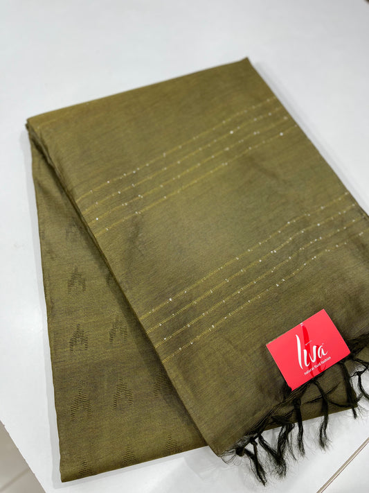 Semitussar Saree