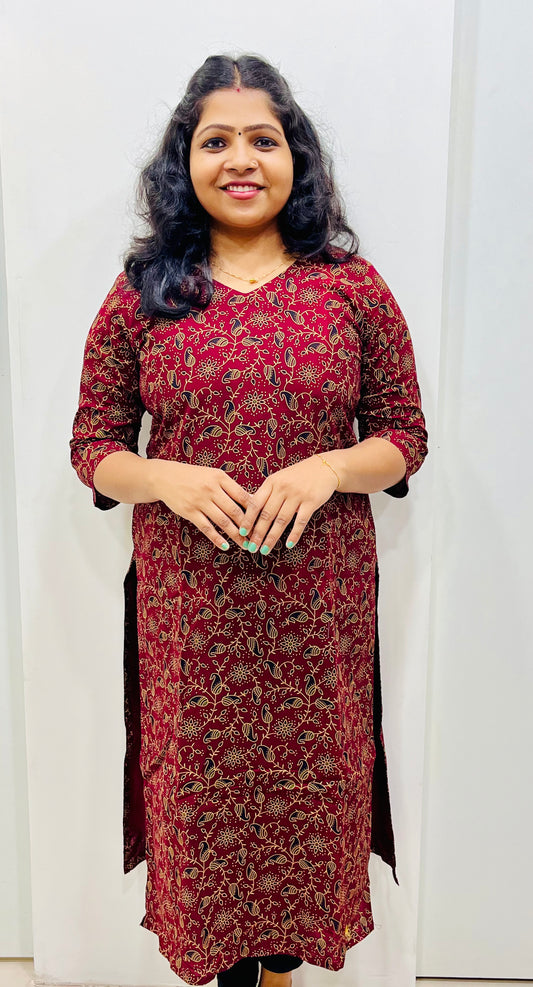 WOMEN'S KURTIS